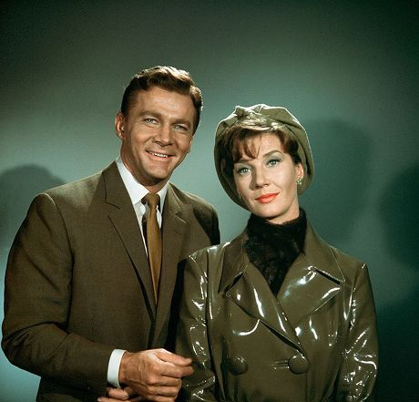 RodneyMarshall1's tweet image. Always time for an ITC outing between playing Miss Moneypenny in 14 Eon 007 films. Canadian Lois Maxwell appeared in Danger Man, The Saint, Gideon's Way, R & H, Dept S, voiced Atlanta & Marineville tracking station in Stingray, The Persuaders!, UFO. PVC-clad here in The Baron...