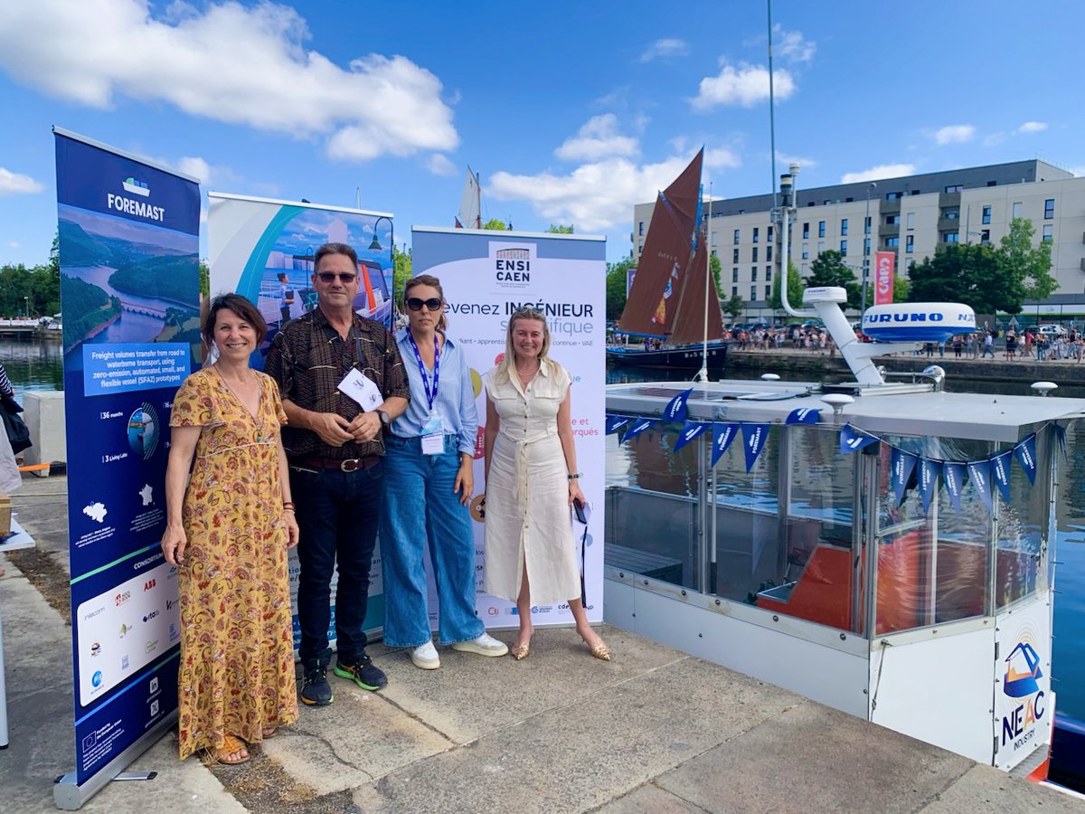 neac_industry's tweet photo. Week-end maritime #MillénaireCAEN: technologies innovantes &amp; héritages maritimes à l’honneur. L’espace Entreprises &amp; Labs a offert une vitrine inspirante aux #projets #innovants #normands. La descente sur le #canal a symbolisé le croisement entre passé et innovation en marche. https://t.co/G5lYJToGVl