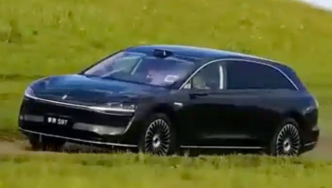 TychodeFeijter's tweet image. Stelato S9T station wagon - new photos
Stelato is a brand under HIMA, itself a subsidiary of Huawei. The Stelato S9T is a new station wagon, based on the Stelato S9 sedan, which launched in 2024.
The S9T is a very beautiful wagon with classic-luxury looks. It packs a lot of…