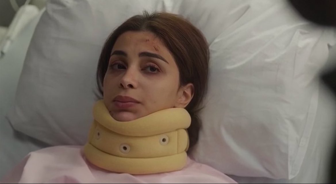 ahmedalgomiah's tweet photo. #مسلسل_أمي
أقسى مشاعر الشعور بالذنب هو مشهد لقاء (مازن) @fayez_jurays مع (مريم) @theanoudsaud بعد الحادث ، صمت ، ندم ، دموع كلها تكلمت، مشهد يجسّد صورة إنسان يشيل ذنبك على كتوفه

أصعب لقاء
لما توقف قدّام الشخص اللي تأذّى منك…
كل كلمة تقولها تحسّ إنها ناقصة، وكل اعتذار متأخر https://t.co/zo75sqkArh