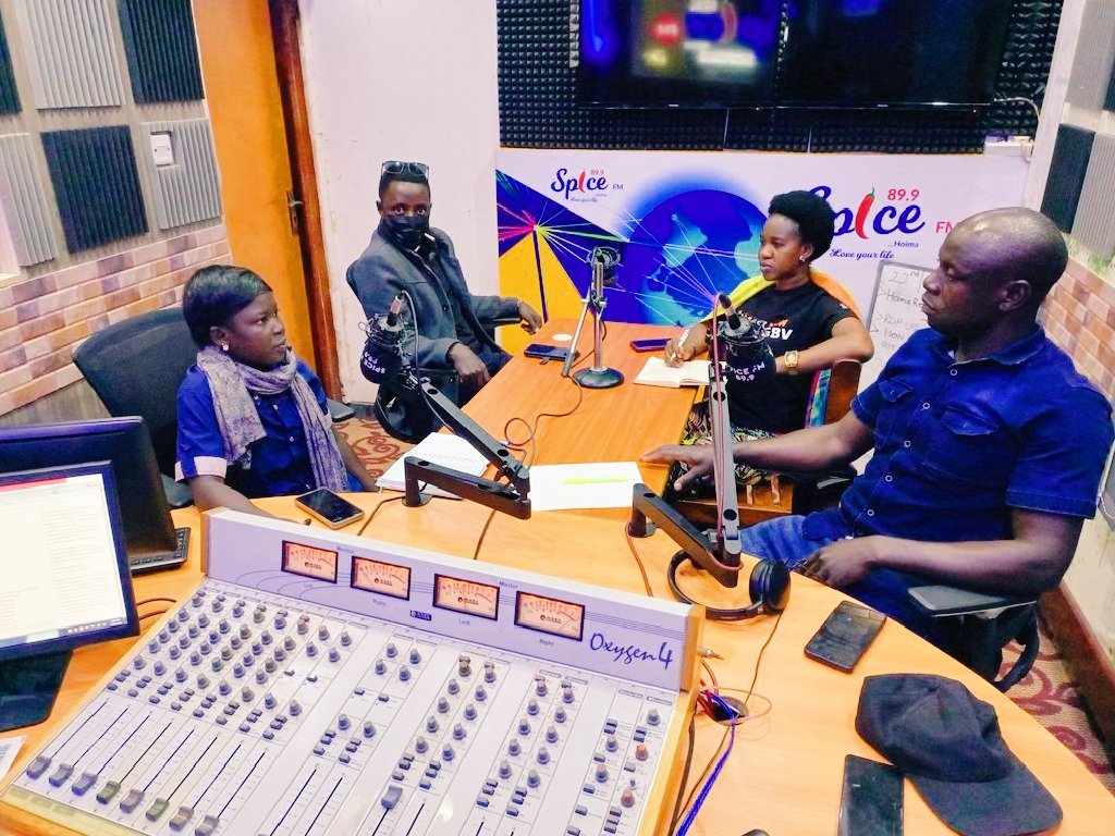 PrincessAuma's tweet image. Shedding light on digital security in business because many young people are using the internet to do business,but is your digital data secure? How about your digital transactions? With @cipesaug @EnabelinUganda @RdpUganda we are creating awareness #Beerasharp