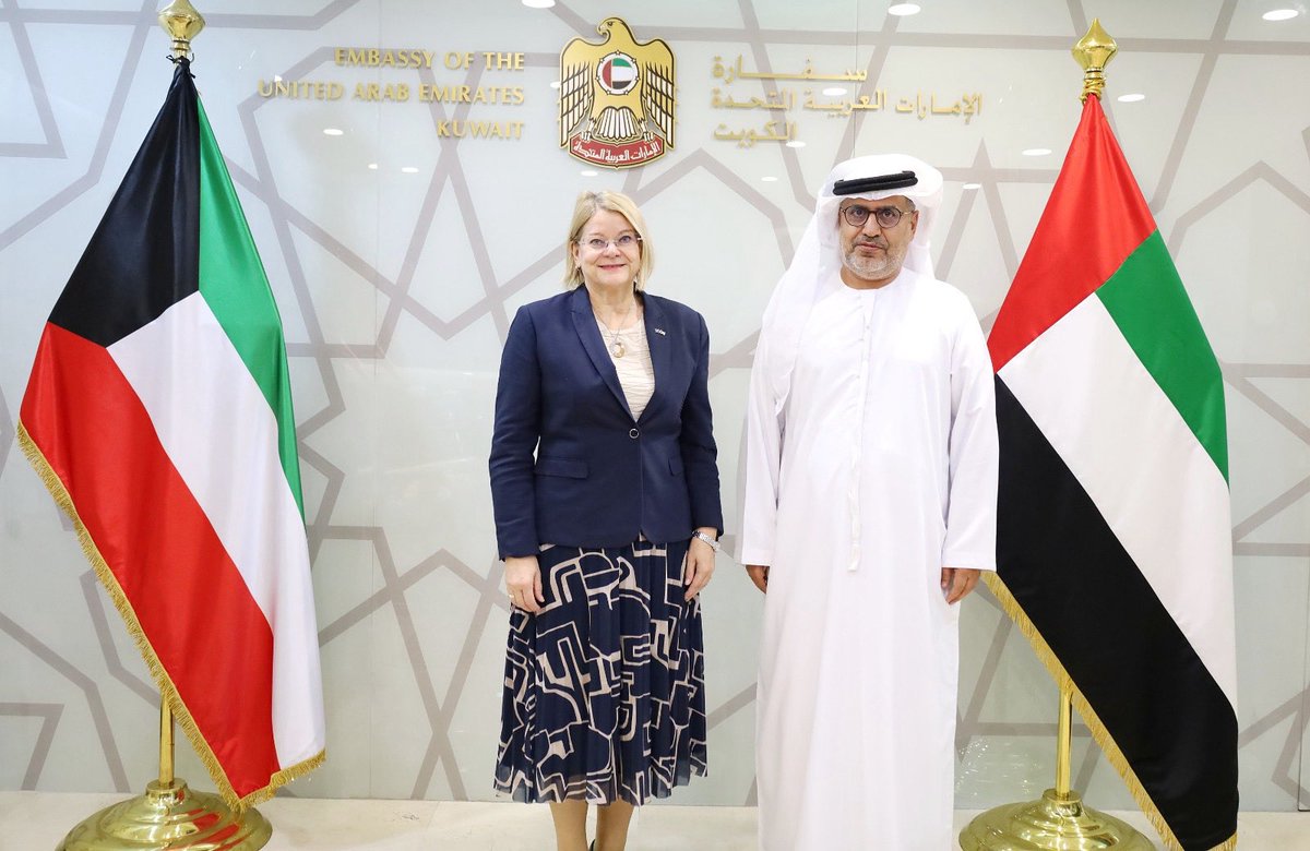 EUinKuwait's tweet image. EU Ambassador Anne Koistinen was delighted to visit @UAEEmbassyKW and meet with Dr. Matar Al Neyadi, United Arab Emirates 🇦🇪 Ambassador to Kuwait.
During the meeting, both sides discussed issues of mutual interest and explored ways to expand cooperation.