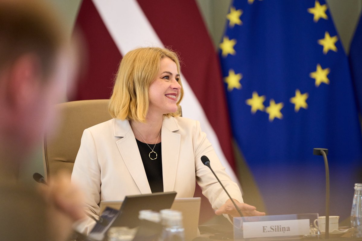 EvikaSilina's tweet image. Svarīgi, lai izturamies pret ģimenēm ar bērniem Latvijā ar cieņu un viņām būtu pieejama laba veselības aprūpe, kvalitatīva izglītība un piemērota dzīvesvieta.
Valdībā izskatījām Labklājības ministrijas sagatavo informatīvo ziņojumu par demogrāfiskās politikas attīstību. Tas…