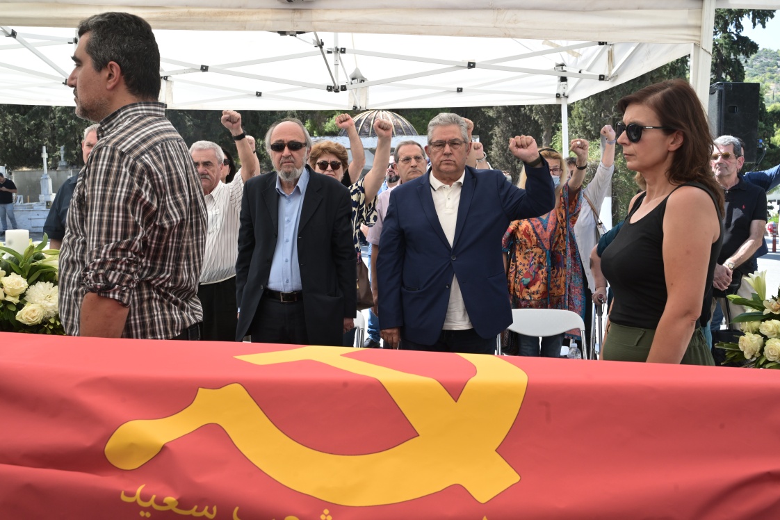id_communism's tweet image. Athens, #Greece - The funeral of the late Ammar Bakdash (Bagdache), Secretary General of the Communist Party of #Syria who died earlier in July aged 71, is taking place at the cemetery of Kaisariani. A funeral oration was delivered by the General Secretary of the Communist Party…