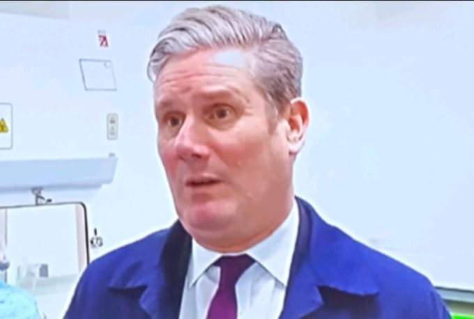 bobstackle's tweet image. This gormless individual is now talking up possible Summer rioting, he cannot wait, he will be to blame if there is, not the general public who he has ignored since coming in. People have to protest but not fall into his trap. He is goading us .
@Keir_Starmer @GBNEWS @Iromg