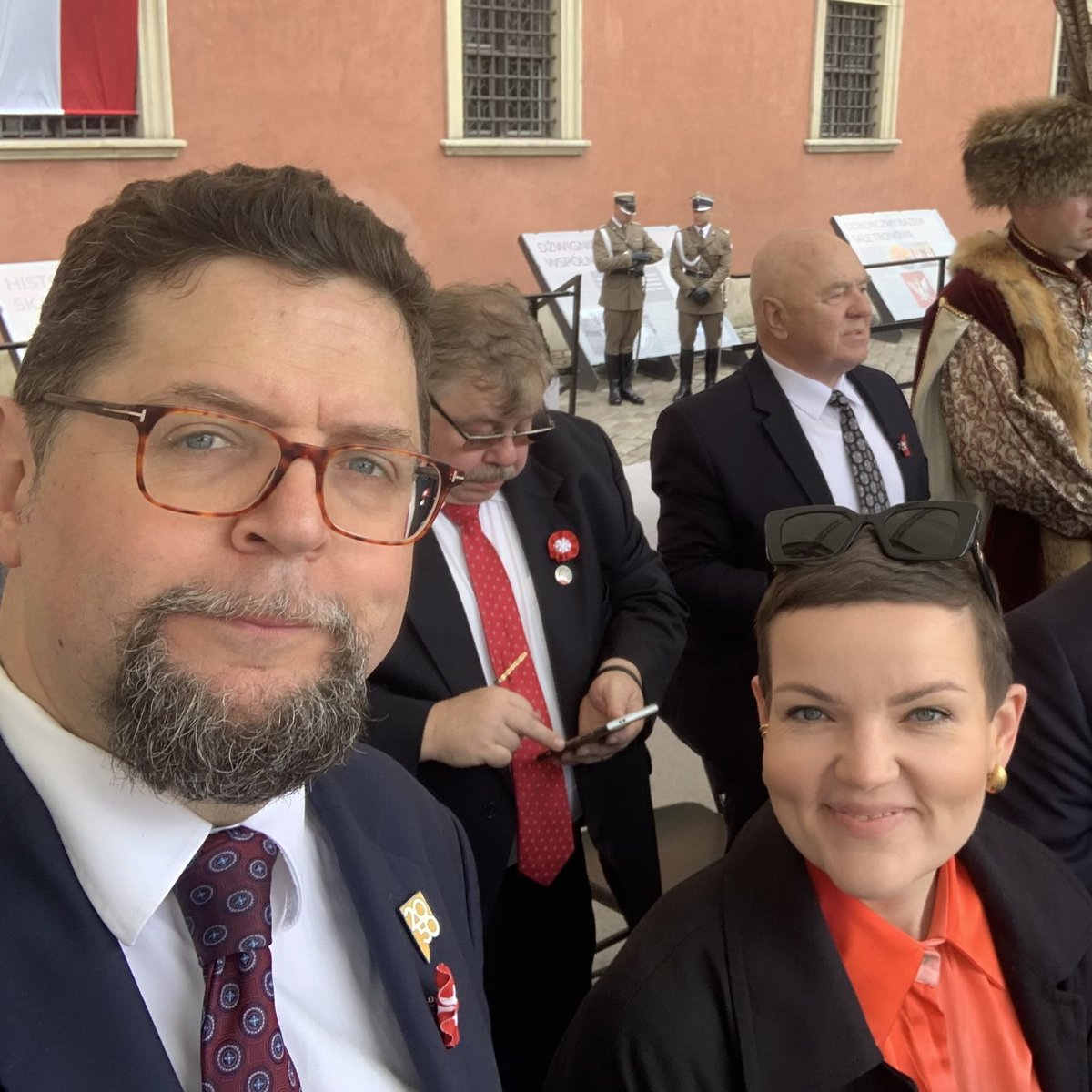 szeptycki's tweet image. Nową ministrą kultury @kultura_gov_pl została @MartaCienkowska , dotychczasowa podsekretarz stanu 💛 Wielkie gratulacje 💐To dobra wiadomość dla sektora kultury. Właściwa osoba na właściwym miejscu 👍🏻