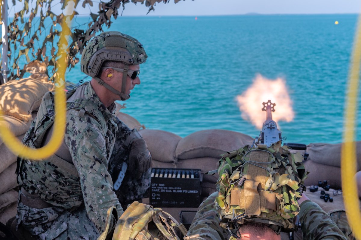 DefenceAust's tweet image. Darwin on 🔒 As part of Exercise @TalismanSabre 2025, @USCG Port Security Unit 307 personnel have been incorporated into the @AustralianArmy’s 2nd Division task force, protecting vital infrastructure across the city of 📍 Darwin, NT.
#YourADF #StrongerTogether #TS25…