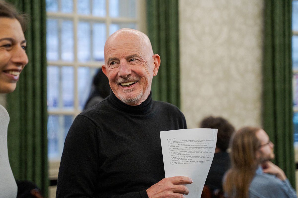 Some people think philanthropy and imagine wealthy people reaching into their pockets and signing cheques. 

But there are plenty of other ways to make a positive impact by sharing your time, knowledge or skills.