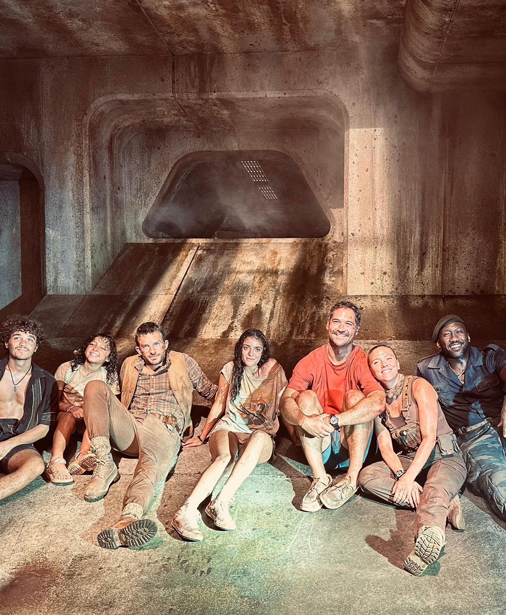 UniversalPicsAU's tweet image. Digging up some behind-the-scenes moments #JurassicWorldRebirth
📸 #DavidIacono