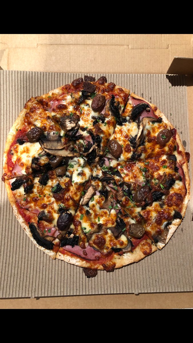pauliec80859931's tweet image. I was hanging out for an Augello’s pizza (coeliac friendly, of course).