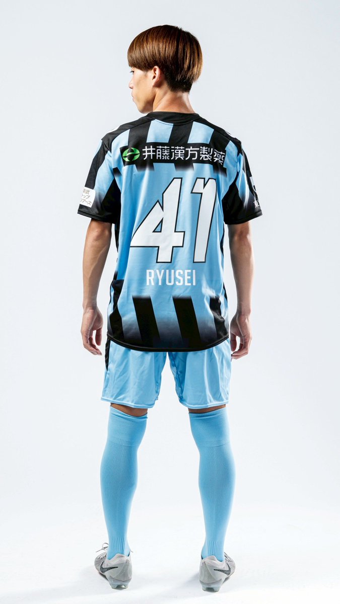 ryu_7213's tweet photo. FC大阪に関わる全ての皆様。 
よろしくお願いします！

激アツの41‼️🔥⚽️
僕のフットボールへの熱い想いをピッチで表現します。
#FC大阪
#野瀬龍世 https://t.co/iGpK9ZI0IJ