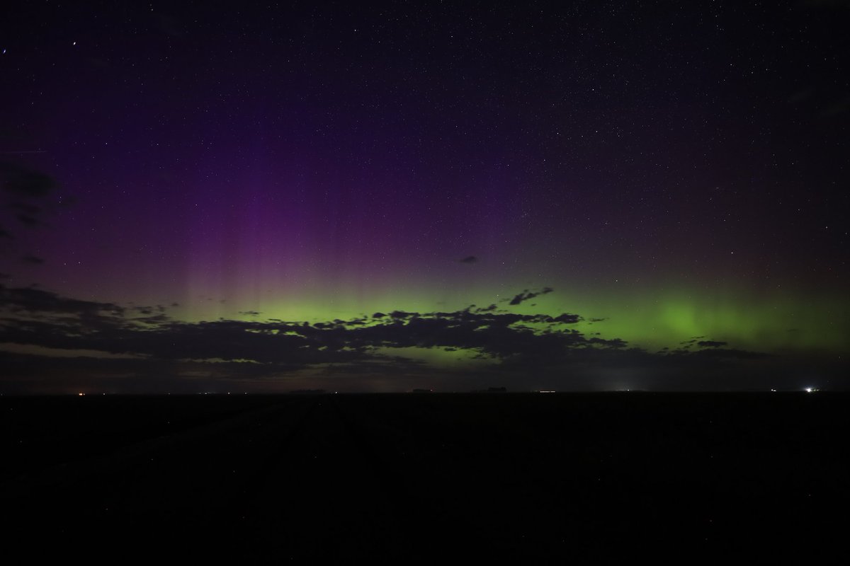 wxkylegillett's tweet image. nice aurora substorm with tall purple pillars north of March, Minnesota happening now #MNwx #aurora @AuroraNotify