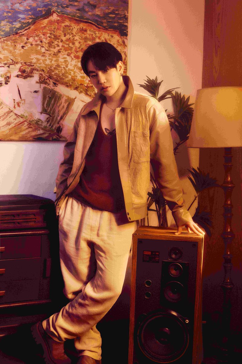 KAOHIT_ENT's tweet image. &quot;เป๊ก‑ผลิตโชค&quot; ปล่อย MV. &quot;รักกันครั้งสุดท้าย (One More Time)&quot; ถ่ายทอดความเจ็บปวดของคนที่ติดอยู่ในวังวนความคิดถึง... เศร้า ฟูมฟายจนคนฟังน้ำตาคลอ!

#OneMoreTime
#PeckPaLitChoke
#เป๊กผลิตโชค
#WhiteMusicRecord 
#GMMMusic

&quot;เป๊ก‑ผลิตโชค อายนบุตร&quot;…