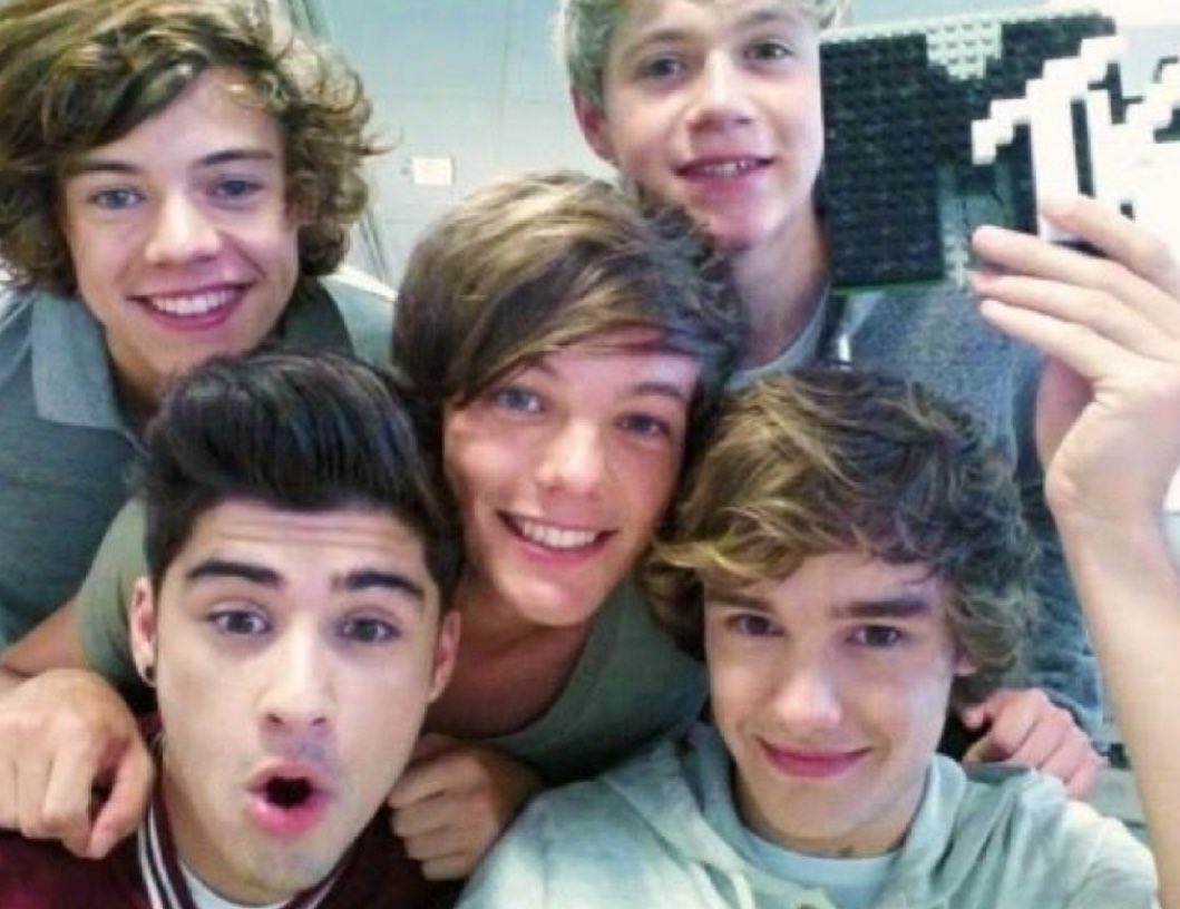 vonbvtch's tweet image. happy 15 years to my favorite boys. i love u forever
