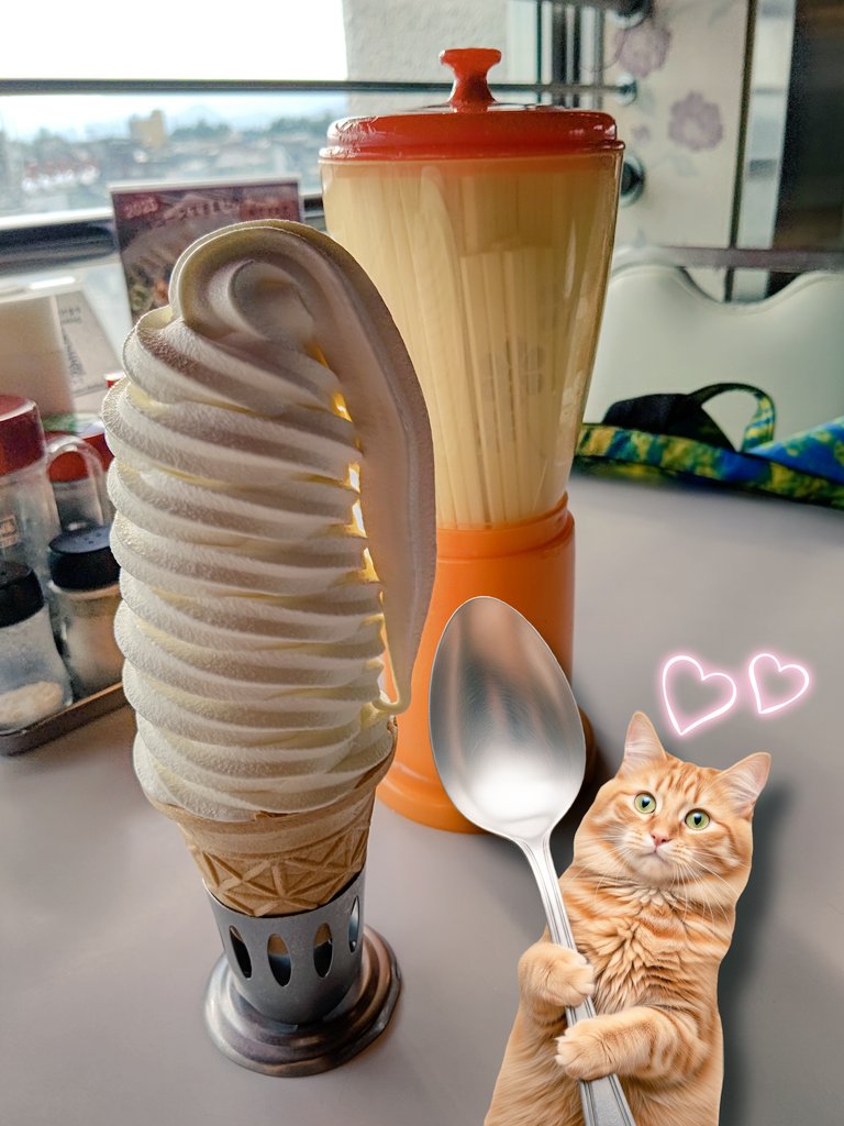 試合後に重大発表が‼️
「#マルカンソフトマン」
というヒーロー誕生計画が✨
そして～レスラーとしてデビューする予定だそうですニャ🐱
その為にクラファンもやってるそうなので是非とも応援を✨
花巻のHIP HOPグループ #BIGREMAN が曲を作るそうですニャ🎶
#みちのくプロレス
#マルカンビル大食堂