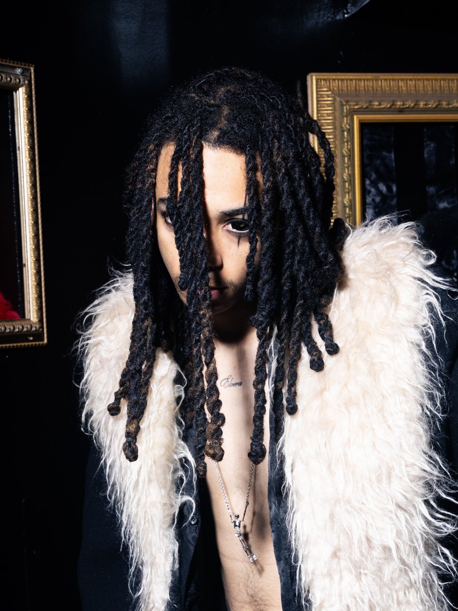 Kurrco's tweet image. Pitchfork rates Che's 'REST IN BASS' an 8.3.
"The Atlanta rapper’s second album is the platonic ideal of rage rap—diced-up lines and constant distortion, with enough vulnerability to balance the outrageous hedonism."
