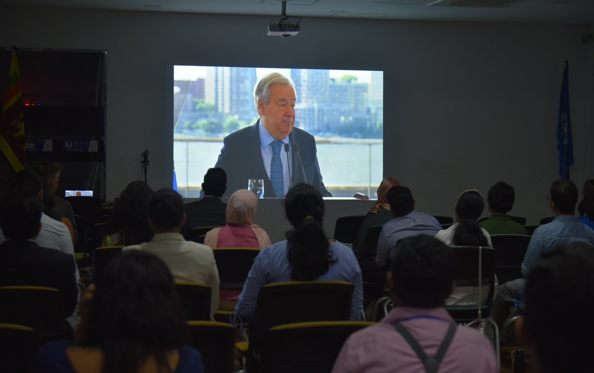 UN in Sri Lanka (@unsrilanka) on Twitter photo "We are in the dawn of a new energy era".
Together with climate activists & dev partners, <a href="/UNSriLanka/">UN in Sri Lanka</a> joined #live as <a href="/antonioguterres/">António Guterres</a> made a bold call for #ClimateAction & underscored the need to seize this moment of opportunity for #EnergyTransition.
🔗bit.ly/4nWOZP1 "We are in the dawn of a new energy era".
Together with climate activists & dev partners, <a href="/UNSriLanka/">UN in Sri Lanka</a> joined #live as <a href="/antonioguterres/">António Guterres</a> made a bold call for #ClimateAction & underscored the need to seize this moment of opportunity for #EnergyTransition.
🔗bit.ly/4nWOZP1