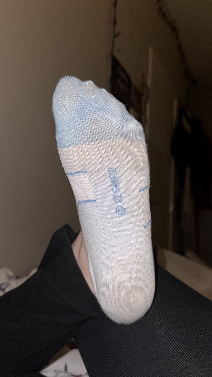 the temptation of ripping this off of me has you in a chokehold😸