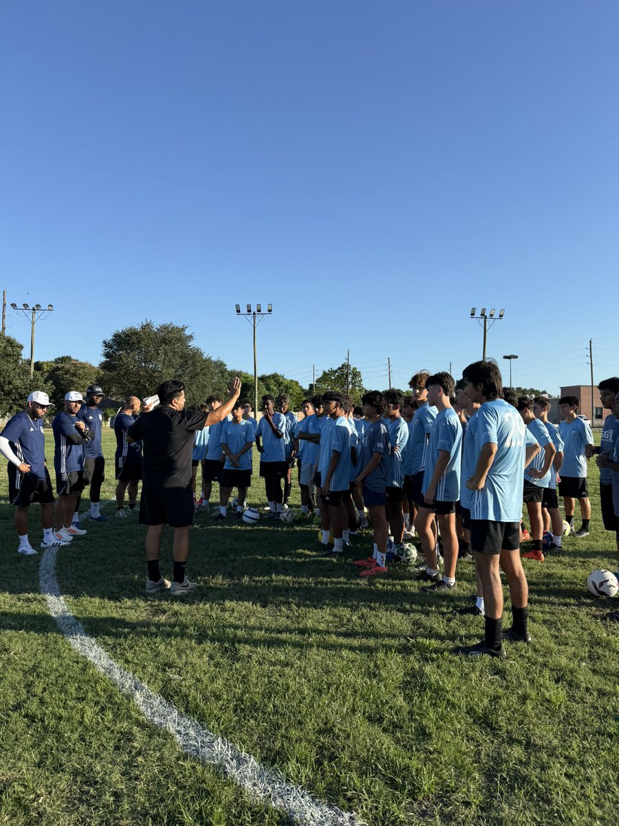 SG1 Soccer tweet media