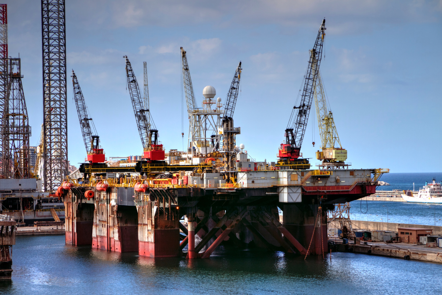 IBTInsights's tweet photo. India’s oil import bill fell 18.6%—thanks to discounted Russian crude—but looming US sanctions could upend this winning formula. As Russia becomes India’s top supplier, is a new energy reality taking shape?

Read more: https://t.co/F6T5x3R0k0

#IBT #IBTInsights https://t.co/7w4v2wjrW2