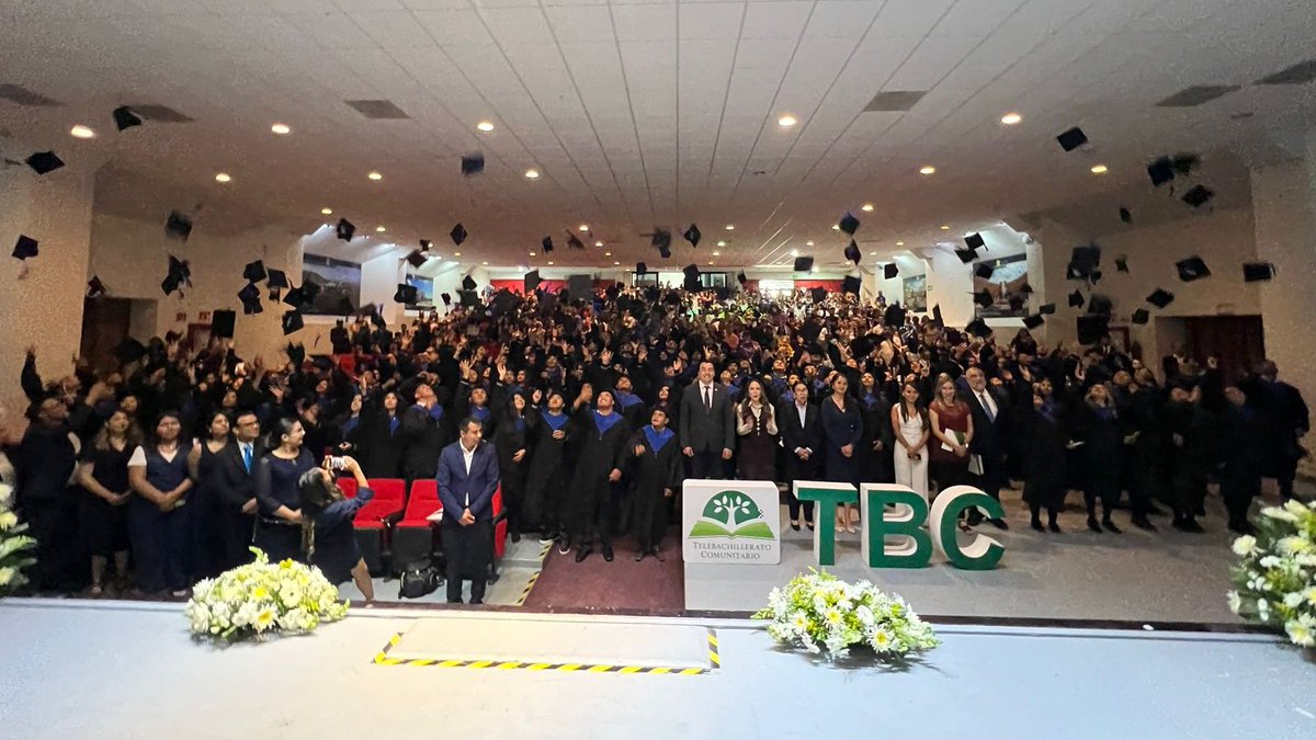 Seguimos celebrando sueños cumplidos. Hoy entregamos reconocimientos a 138 alumnos del <a href="/TBCUVEGTO/">TBCUVEGGTO</a> de #Guanajuato. Su esfuerzo hoy da frutos. ¡Siéntanse orgullosos y sean siempre agentes de paz en sus comunidades!