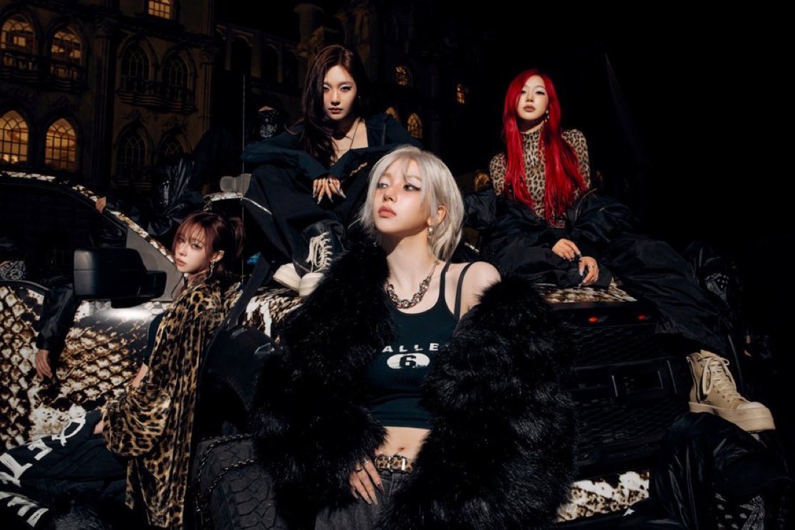 SMTOWNCharts's tweet image. —Billboard Japan Streaming Song (Weekly - 23/07/25)
#58 #aespa - Dirty Work (-27)
#72 #aespa - Whiplash (+2)
@aespa_official
