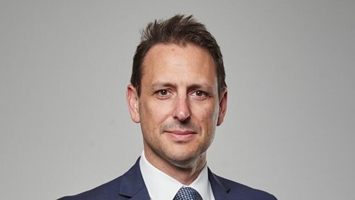 LATEST: In an announcement that shocked staff Wednesday morning, Transport for NSW (TfNSW) has proposed to cut around 950 roles across the NSW department. bit.ly/44M00va