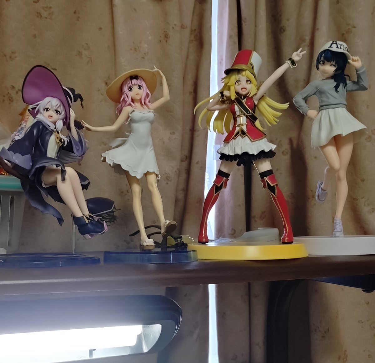 hirosan1911's tweet image. 最近安売りされてる出来がいいプライズを集めてますが、造形がいいですね
プライズは風営法で上限1000円くらいの価値に規制されてますがこれだけのコストでここまでのものが作れるというのが凄いです