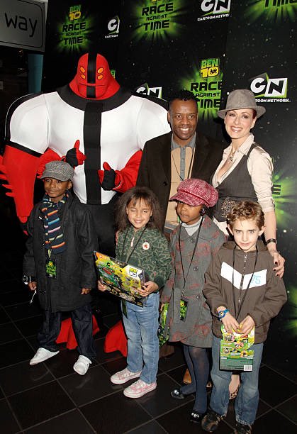 Ben10protector's tweet image. Ben 10: Race Against Time premiere, London 2007.
the toys would’ve never made it past me.