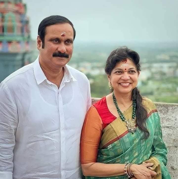 suresh kumar (@sureshk08121131) on Twitter photo இன்று பிறந்தநாள் விழா காணும் சௌமியா அன்புமணி எங்கள் அண்ணியாருக்கு இனிய பிறந்தநாள் நல்வாழ்த்துக்கள் தெரிவித்துக் கொள்கிறேன்💐 <a href="/Sowmiyanbumani/">Sowmiya Anbumani</a> <a href="/draramadoss/">Dr ANBUMANI RAMADOSS</a> #PMK இன்று பிறந்தநாள் விழா காணும் சௌமியா அன்புமணி எங்கள் அண்ணியாருக்கு இனிய பிறந்தநாள் நல்வாழ்த்துக்கள் தெரிவித்துக் கொள்கிறேன்💐 <a href="/Sowmiyanbumani/">Sowmiya Anbumani</a> <a href="/draramadoss/">Dr ANBUMANI RAMADOSS</a> #PMK
