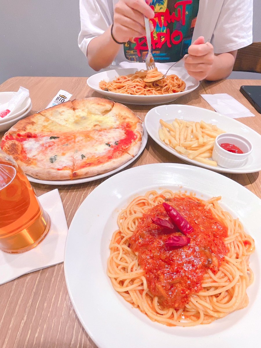 sky_hima26's tweet image. おいしいたのしいらんち♡🍝🍕⋆*

#カプリチョーザ
#ランチ🍽️