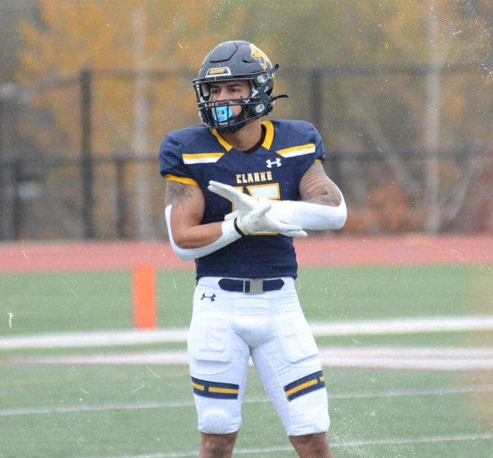 I’m extremely blessed to have received an offer from Clarke University🔵🌕!!!  <a href="/CoachMurray79/">Kenneth Murray Jr.</a> <a href="/CoachScott_GHS/">Ian Scott</a> <a href="/1900Canesville/">Gainesville Football</a>