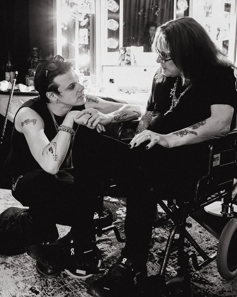 erinyes_dirae's tweet image. 🖤