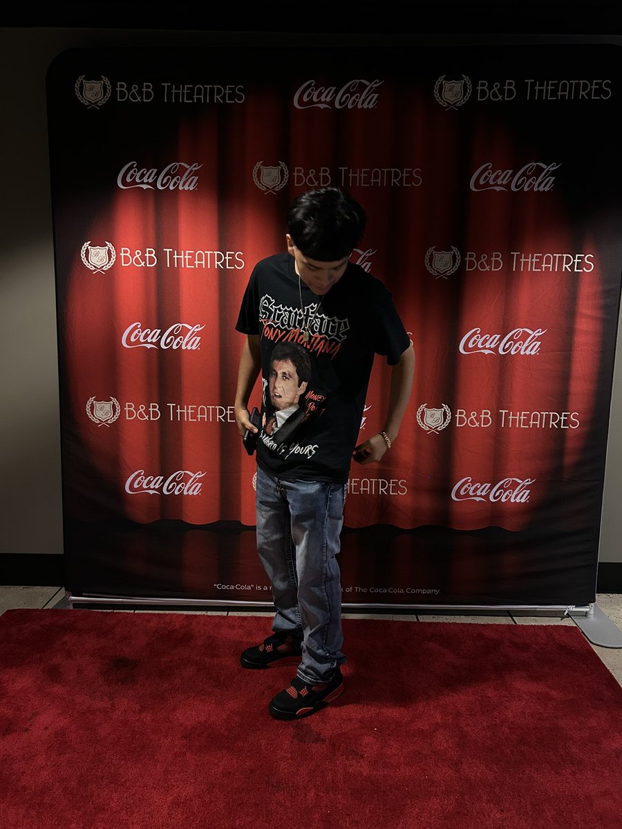 Ghst2400's tweet photo. Ya ngga made it to da carpet 🥷💲 https://t.co/9x6pmBuMQl