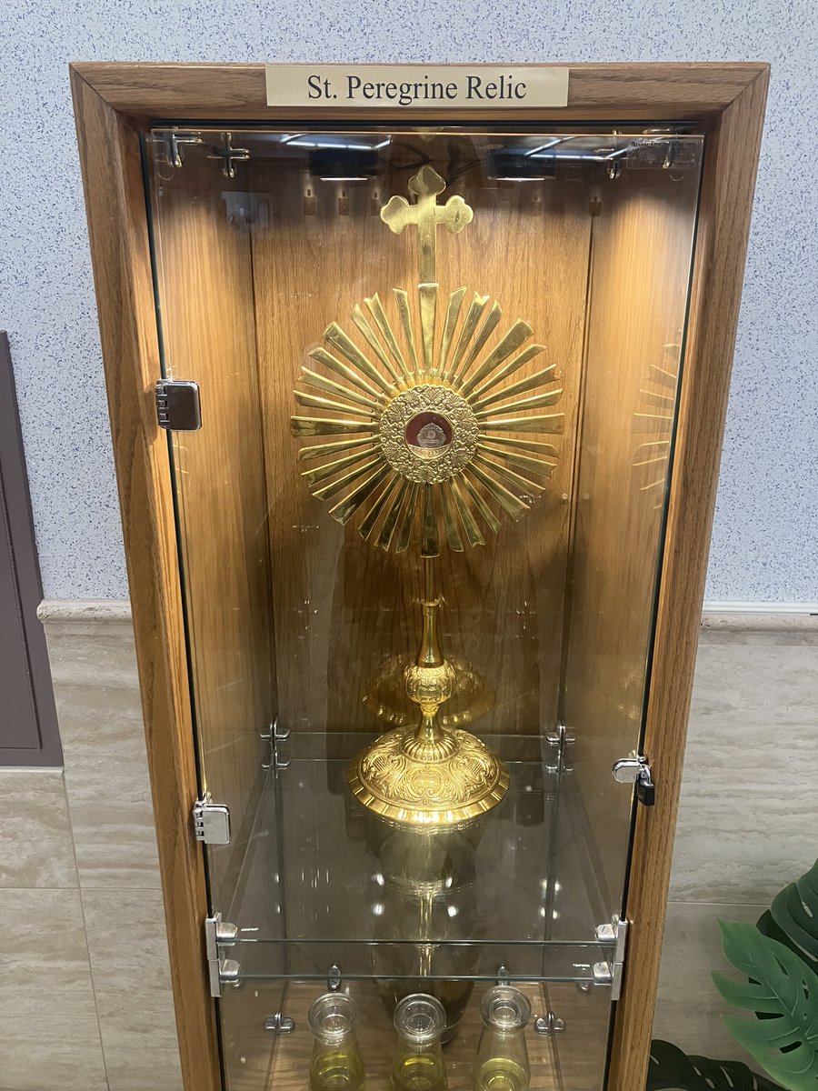 mathryn_m's tweet image. St. Peregrine, please pray to the Divine Physician for Laura Horn’s healing from cancer. 🙏 Our Lord Jesus Christ, Divine Physician, please heal her.
I kindly request my fellow Vegas residents to visit this St. Peregrine relic at Shrine of the Most Holy Redeemer for prayer.…