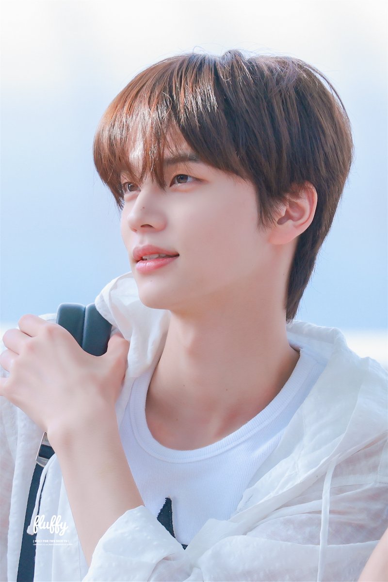 fluffy_sy's tweet image. 250723 샤-하고 빵! 하게 디자인하면 이런 느낌일듯
#신유 #투어스 #SHINYU #TWS