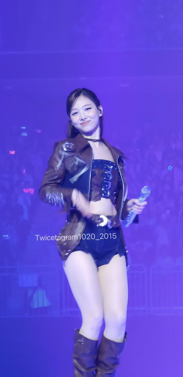 Once1020cola's tweet image. 250720 Twice仁川場
#twice #林娜璉 #俞定延 #平井桃 #湊崎紗夏 #트와이스 #임나연 #ナヨン #유정연 #ジョンヨン #모모 #平井もも #사나 #湊崎紗夏 #サナ #twice_thisisfor_world_tour