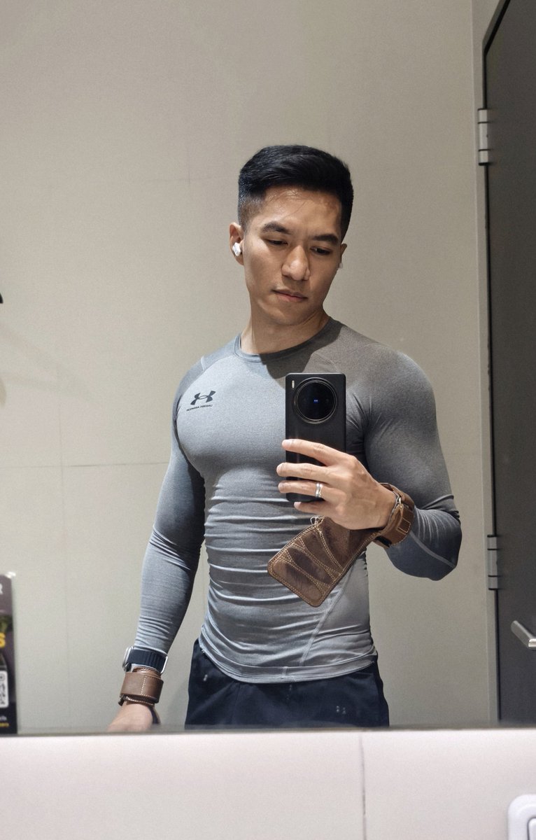 ที่ตัวดำเพราะนอนดึก tweet media