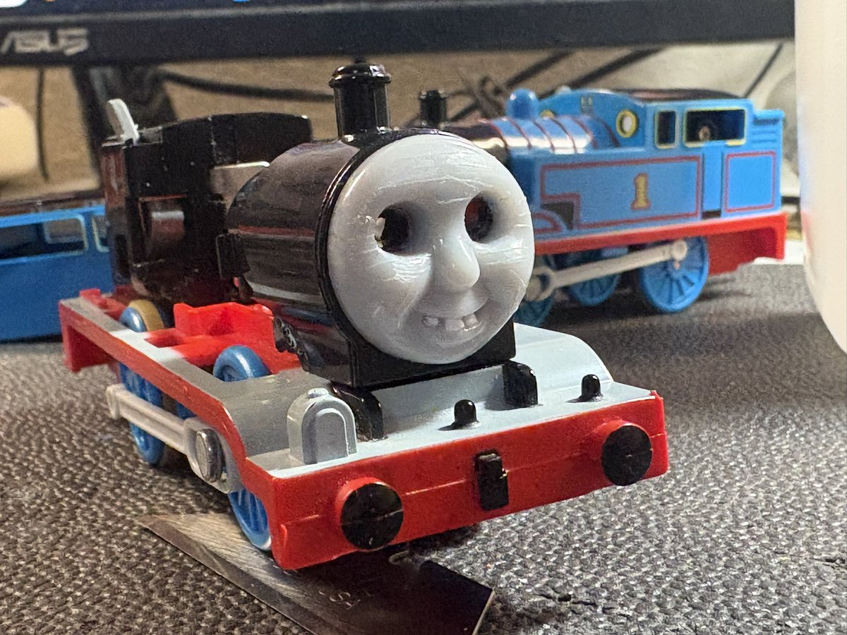 Festive_E4's tweet image. Eyes are drilled. 🙂‍↕️🙂‍↕️🙂‍↕️