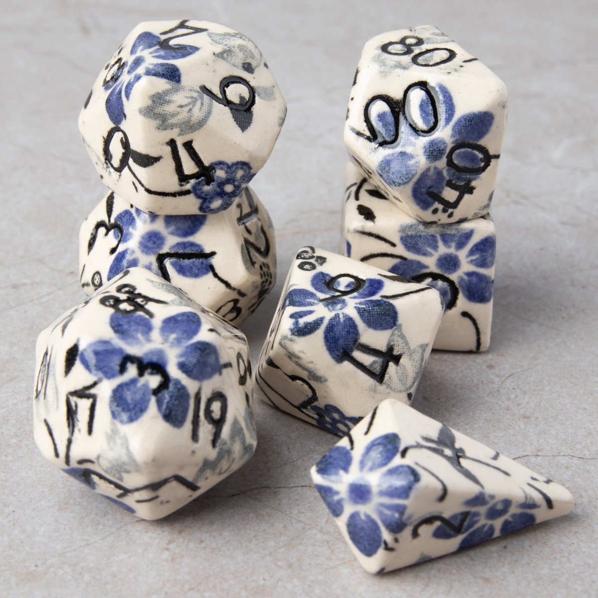 Another new pattern 😇 

Do you want a set of ceramic dice? They roll out August 1st at 6pm ET 

#ttrpg #dnd #dice