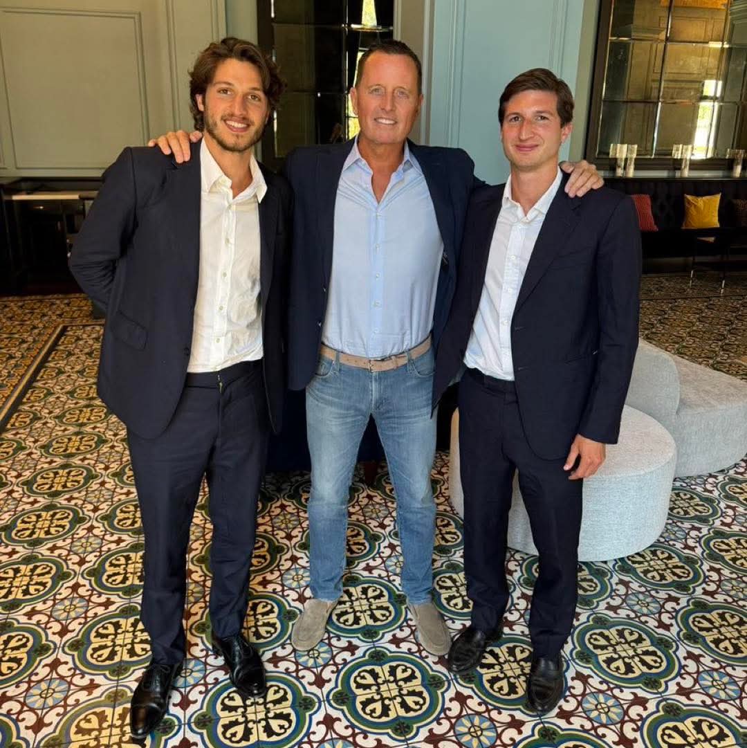 Nazli Ahmad (@nazli519) on Twitter photo Imran Khan’s sons, Kasim and Suleman, are in the U.S. meeting Richard Grenell.
#FreeImranKhan
<a href="/RichardGrenell/">Richard Grenell</a> <a href="/Kasim_Khan_1999/">Kasim Khan</a> Imran Khan’s sons, Kasim and Suleman, are in the U.S. meeting Richard Grenell.
#FreeImranKhan
<a href="/RichardGrenell/">Richard Grenell</a> <a href="/Kasim_Khan_1999/">Kasim Khan</a>