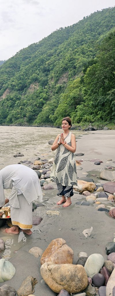 NehaShalini2's tweet photo. #harharmahadev #happyshivratri  My gratitude to maa ganga at hatidwar. #nehashalinidua @friendsofrss  @BJP4India @VHPDigital https://t.co/RMcr6Tg77A