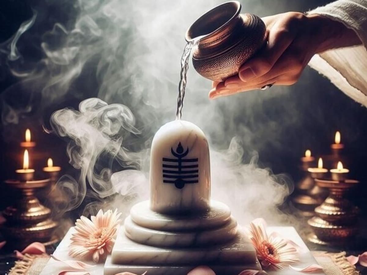 🙏 हर-हर महादेव! 🙏
🌺 श्रावण मास की शिवरात्रि के पावन अवसर पर आप सभी को हार्दिक शुभकामनाएं।