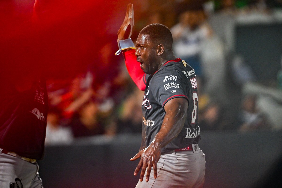DiablosRojosMX's tweet image. El Diablito ya tomó ventaja 🗣️ ¡EL LÍDER DE BATEO LO HACE DE NUEVO! 🔥🔥🔥
#H1S7ORICOS🏆 | @banamex