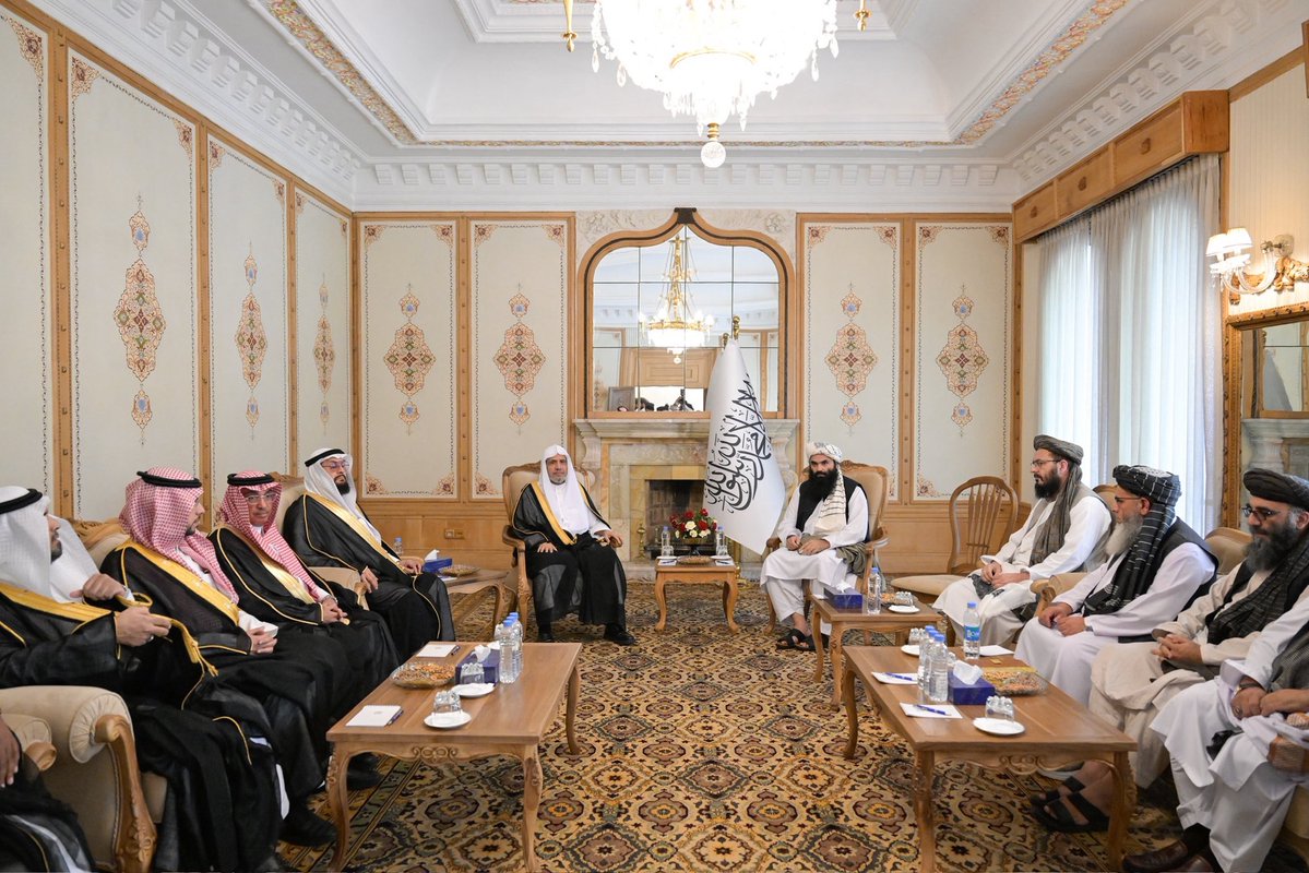 MWLOrg_en's tweet image. At the Chahar Chinar Palace, H.E. Sheikh Dr. #MohammedAlissa @MhmdAlissa , Secretary-General of the MWL and Chairman of the Organization of Muslim Scholars, met with H.E. Khalifa Sirajuddin Haqqani, Minister of Interior of Afghanistan.
During the meeting, they discussed the…