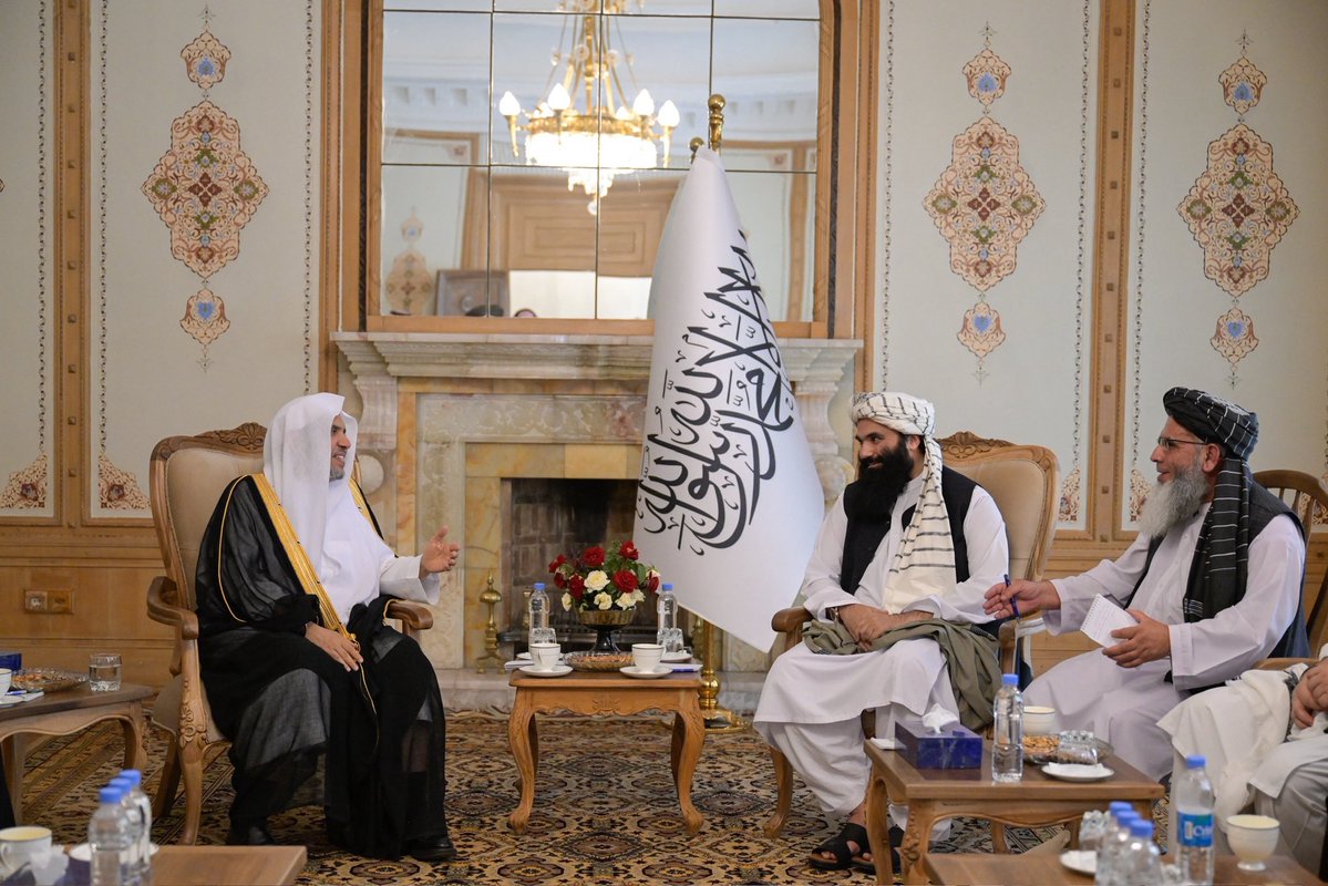 MWLOrg_en's tweet image. At the Chahar Chinar Palace, H.E. Sheikh Dr. #MohammedAlissa @MhmdAlissa , Secretary-General of the MWL and Chairman of the Organization of Muslim Scholars, met with H.E. Khalifa Sirajuddin Haqqani, Minister of Interior of Afghanistan.
During the meeting, they discussed the…