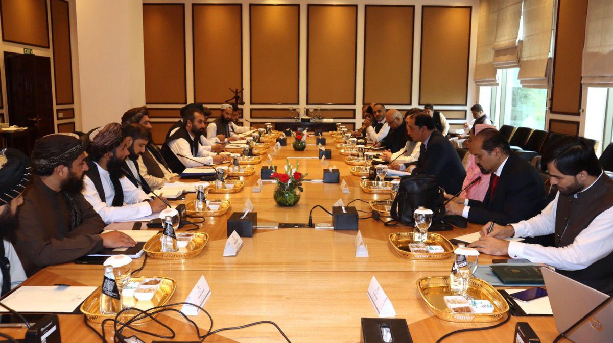 KabulFrontline's tweet image. Afghan Delegation Discusses Trade Issues with Pakistani Officials
An Afghan delegation, led by the Deputy Minister of Industry and Commerce, held official talks with Pakistani officials on key trade matters.
According to the Ministry of Industry and Commerce, discussions…