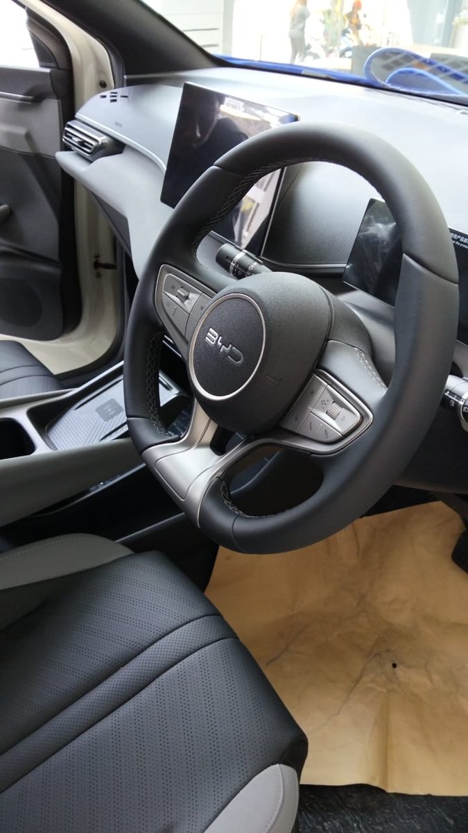 BYDBIPO's tweet photo. BYD ATTO 1
Smart City Car
Cocok buat di perkotaan,

Gaskeun ready unit Test Drive BYD ATTO 1 di Bipo Pasang Minggu 
 Booking fee 5 jt aja untuk jadi pemilik pertama BYD ATTO. 
Cash dan Kredit 

BYD BIPO JAKARTA 
📍 Jln. Raya Pasar Minggu Km.18 No.1
☎️ RIO 087796558446
#byd https://t.co/GTJTYLv4P7