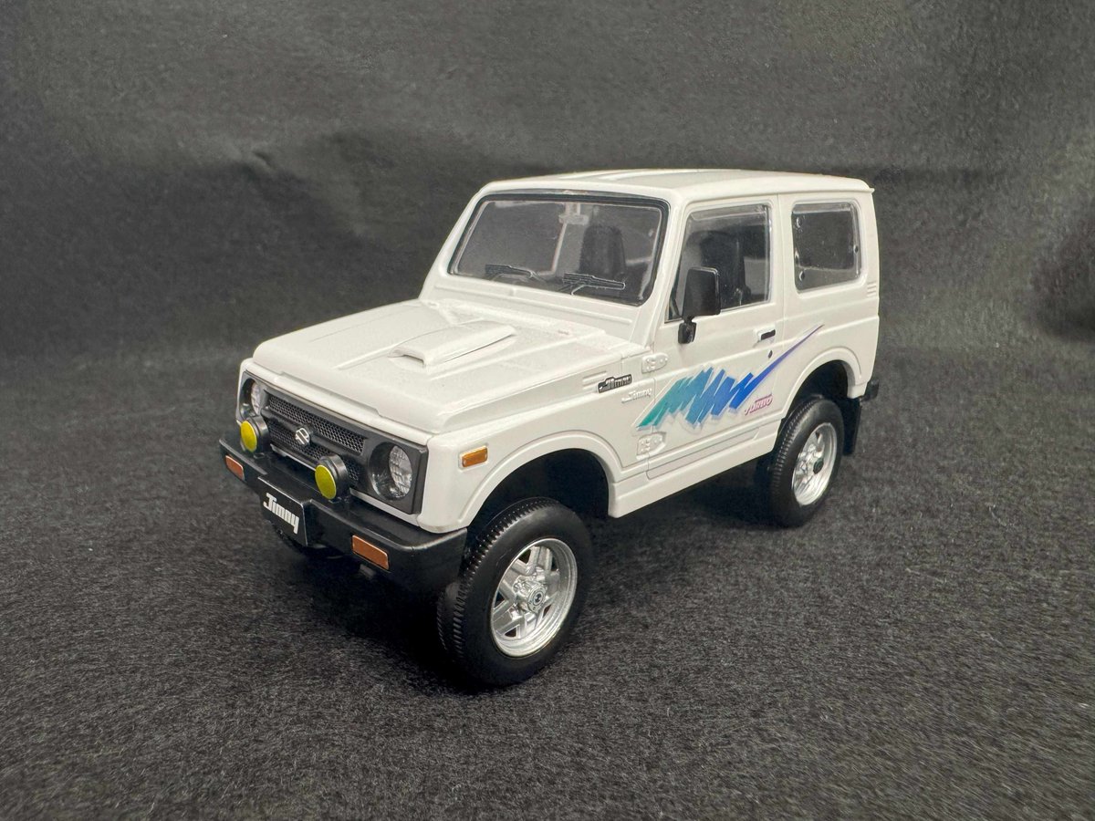 aoshima_PR's tweet image. 🔶好評発売中🔶
楽プラ スナップキット
No.18-SW スズキ JA11 ジムニー(スペリアホワイト)
No.18-CG スズキ JA11 ジムニー(チャコールグレーメタリック)
No.18-TB スズキ JA11 ジムニー(トリトンブルーメタリック)
塗装&接着剤不要で写真のような仕上がりに♪…