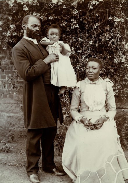 HistorySAZAR's tweet image. Rev Elijah Makiwane (1850-1928) was an ordained minister (1876), journalist/editor, an advocate for education & women empowerment. He was the editor of the first vernacular newspaper (Isigidimi sa ma Xhosa, founded in 1873).